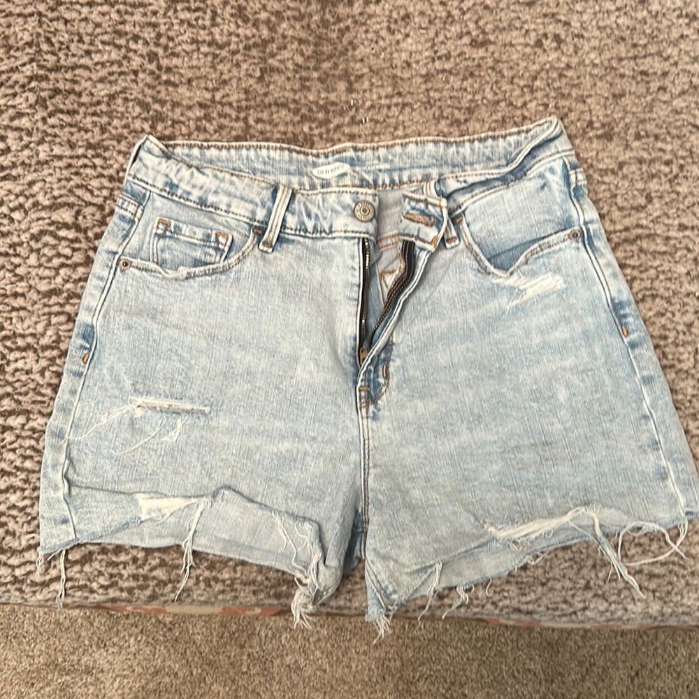 This is denim shorts. From old navy, size 6, and the color is leif.